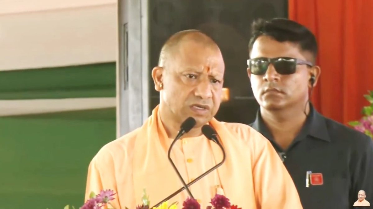 गोरखपुर में पहला सरस्वती शिशु मंदिर स्थापित हुआ था, तो उसमें छात्रों की संख्या थी मात्र पांच... आज 12,000 से अधिक सरस्वती शिशु मंदिर के अपने स्वयं के विद्यालय ही हैं…
