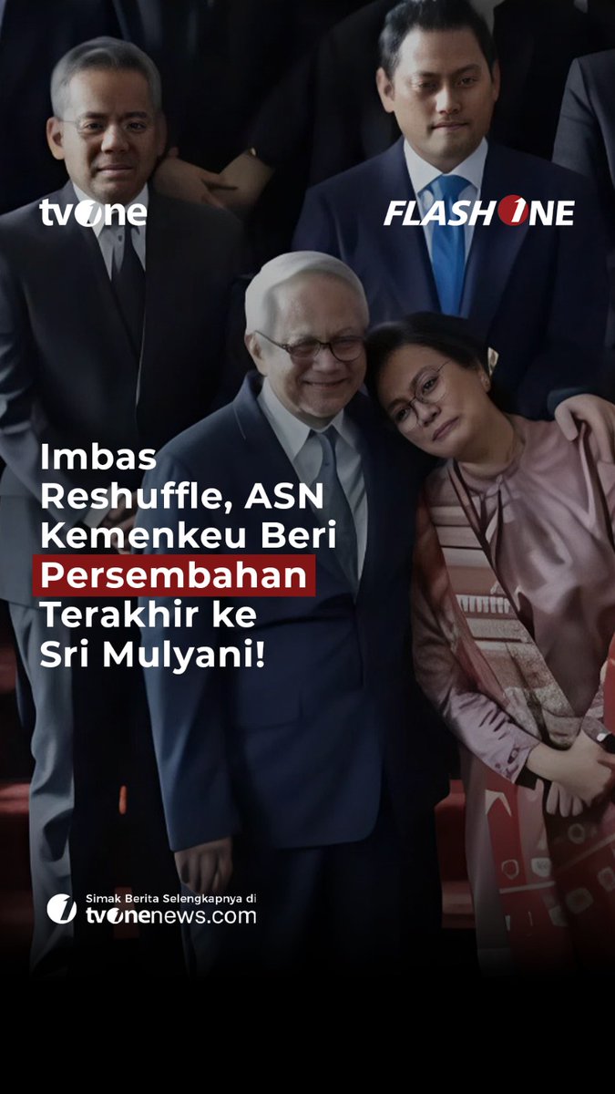 Menteri Keuangan RI kabinet Merah Putih, Sri Mulyani, resmi melepas jabatannya pada hari Selasa (9/9) setelah terkena reshuffle yang diberlakukan oleh Presiden Prabowo beberapa waktu lalu. Melepas purnabakti Sri Mulyani, ratusan ASN Kemenkeu RI mempersembahkan puisi serta lantunan lagu untuk menyampaikan rasa bangga dan haru mereka kepada Menteri Keuangan yang telah menjabat selama kurang lebih 13 tahun tersebut. Selengkapnya di video berikut ini! #SriMulyanI #ReshuffleKabinet #KabinetMerahPutih #MenteriKeuangan #FYI05 #MF03