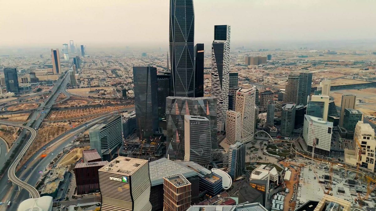 روّاد خاضوا التحديات، وحققوا نجاحات تركت أثرًا حقيقيًا وقصص ملهمة تستحق أن تُروى.. بدعم برنامج كفالة، تحوّلت الأحلام إلى واقع ملموس. قريبًا... حيث يُصنع الإلهام تابعونا الآن