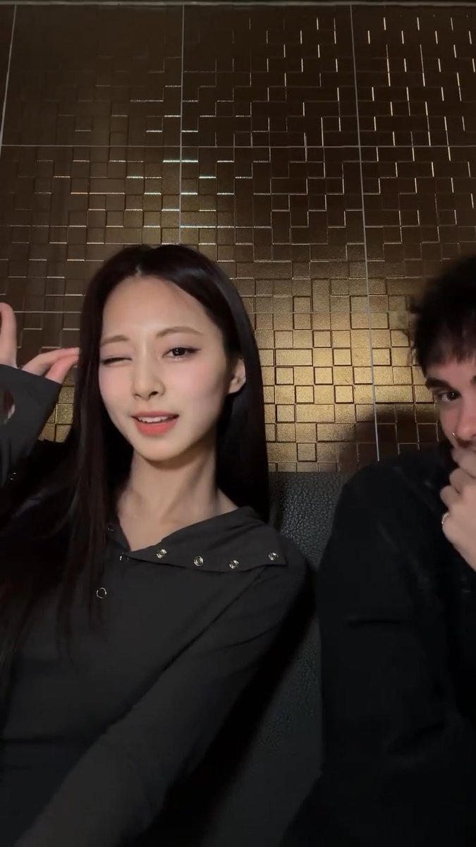 TZUYU will feature on Corbyn Besson's new song 'Blink' out on September 26th. "Don't blink, you might miss it. Don't talk too much, just listen. Just wait, I get it"
