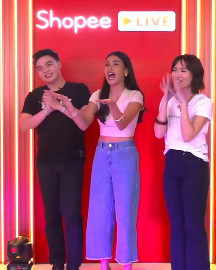 shuvs: abangan nyo lang po, hindi ko pwedeng sabihin lahat pero marami po kayong movieS, teleseryeS and endorsementS na dapat nyong abangan JAG SHUVEExclusive LIVE VEENYR 99SUPER SHOPPING DAY