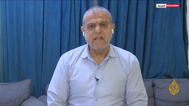 سهيل الهندي عضو المكتب السياسي لحماس للجزيرة: قيادة الحركة نجت من محاولة الاغتيال الجبانة، ومجموعة شهداء على رأسهم نجل خليل الحية ومدير مكتبه جهاد لبد ارتقوا في القصف #حرب_غزة #الأخبار