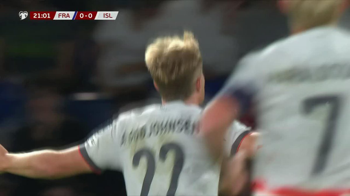 😳🇮🇸🇫🇷 INSÓLITO ERROR DE OLISE, QUE LE REGALÓ EL GOL A ISLANDIA PARA EL 1-0 CONTRA FRANCIA. SORPRESA EN EL PARC DES PRINCES.