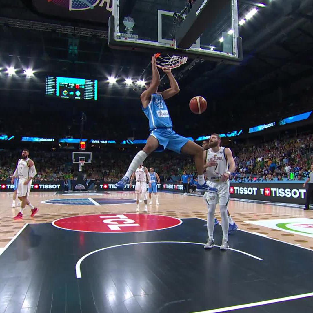 Greece got a good one coming up in Alexandros Samodurov. 🇬🇷 #EuroBasket | #MakeYourMark