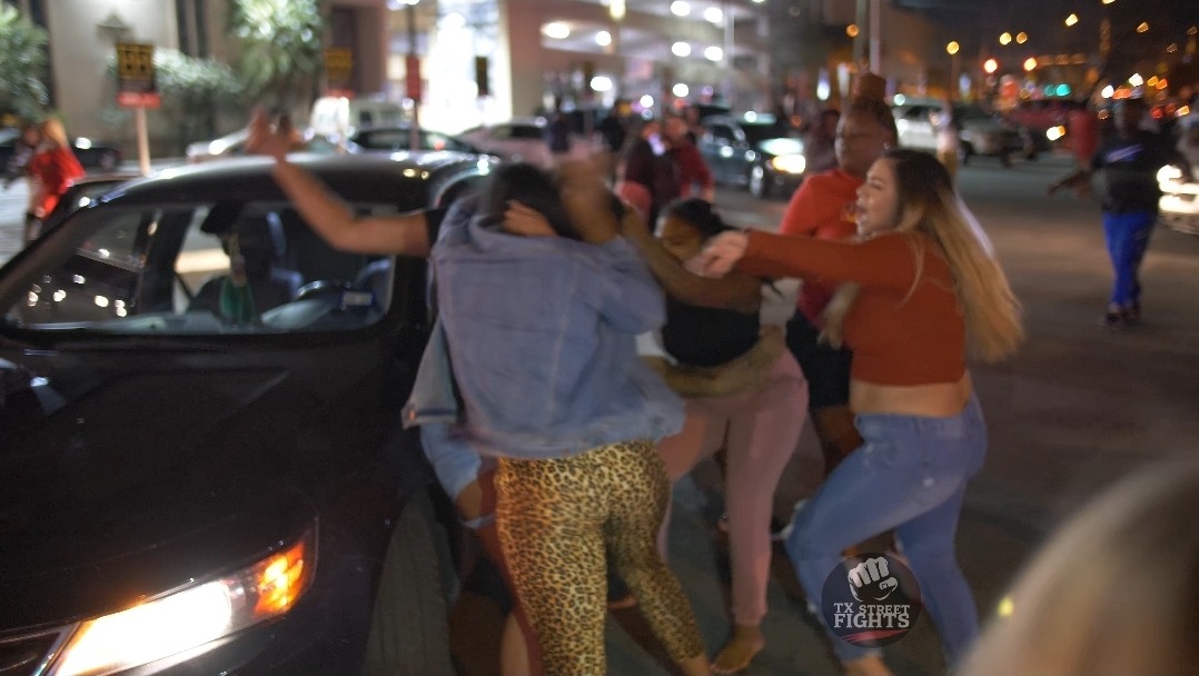 Crazy fight breaks out in parking lot in TX #fight #texas #brawl