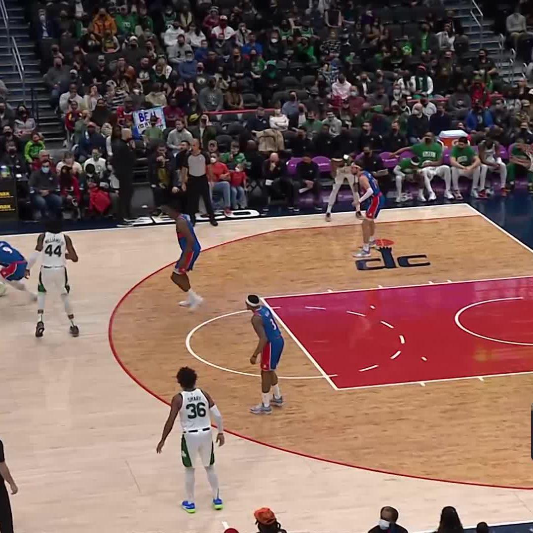 51 Points and 9 threes in only 33 minutes