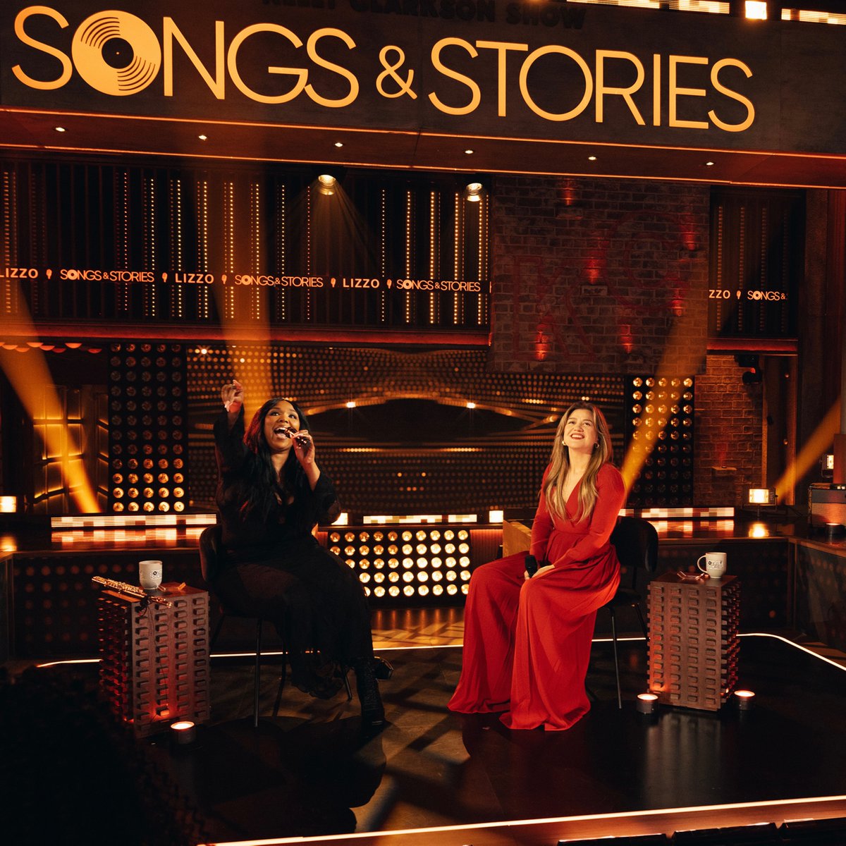 KELLY CLARKSON AND LIZZO COVERING ADELE’S ‘SOMEONE LIKE YOU’ 😭