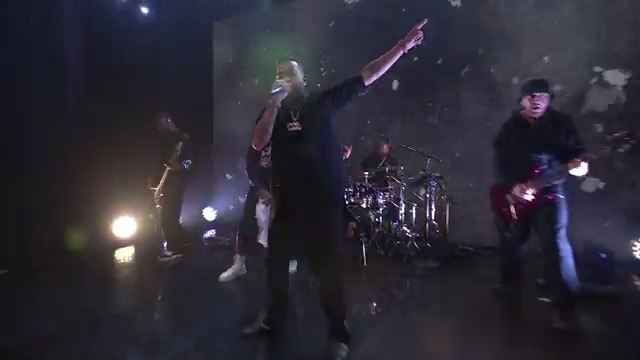 .Karan Aujla makes his US TV debut to perform "Gabhru!" Watch the full performance ⬇️ #KaranOnFallon #FallonTonight