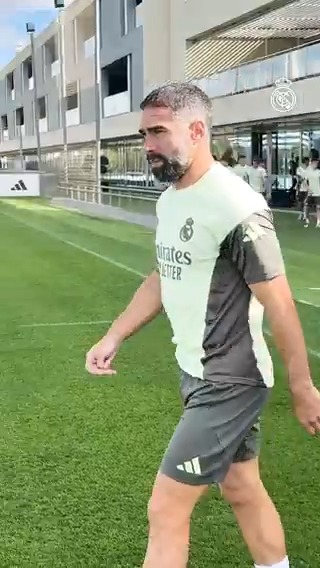 👋 صباحكم ملكي!