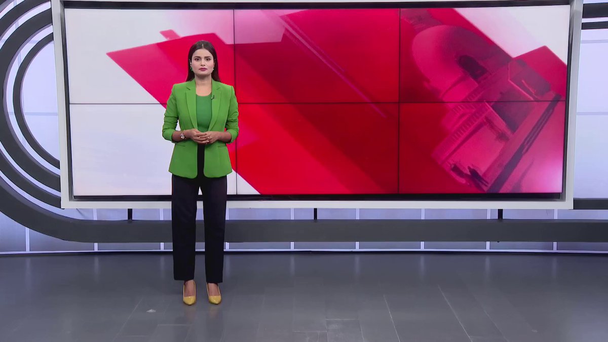 पटना में भू सर्वेक्षण कर्मियों का जोरदार प्रदर्शन...नौकरी से हटाए जाने पर किया विरोध।