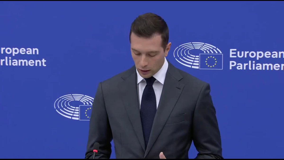 Je vous annonce que le groupe des Patriotes déposera une motion de censure à l’encontre d’Ursula von der Leyen. Cette motion sera d’abord et avant tout un vote de confiance : pour ou contre l’Europe d’Ursula von der Leyen, pour ou contre l’Europe d’Emmanuel Macron.