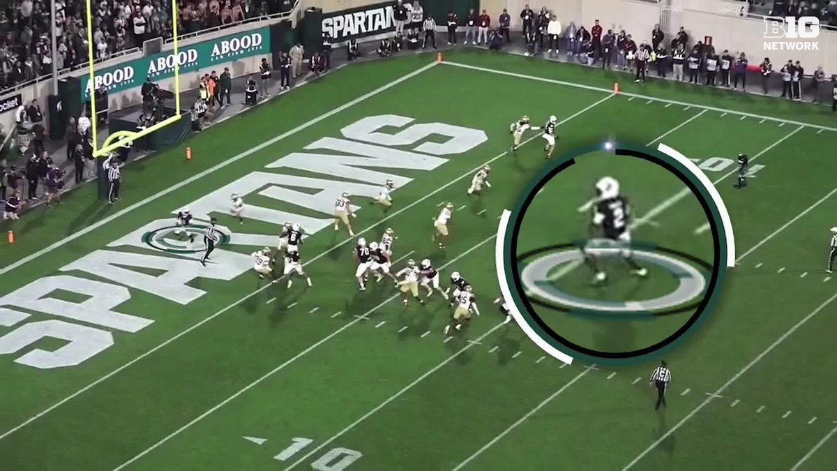 "Boy, this guy's really grown up as a quarterback." 🤩 Urban Meyer and Gerry DiNardo break down some Aidan Chiles film from Michigan State Football's 2-OT win over Boston College 👇
