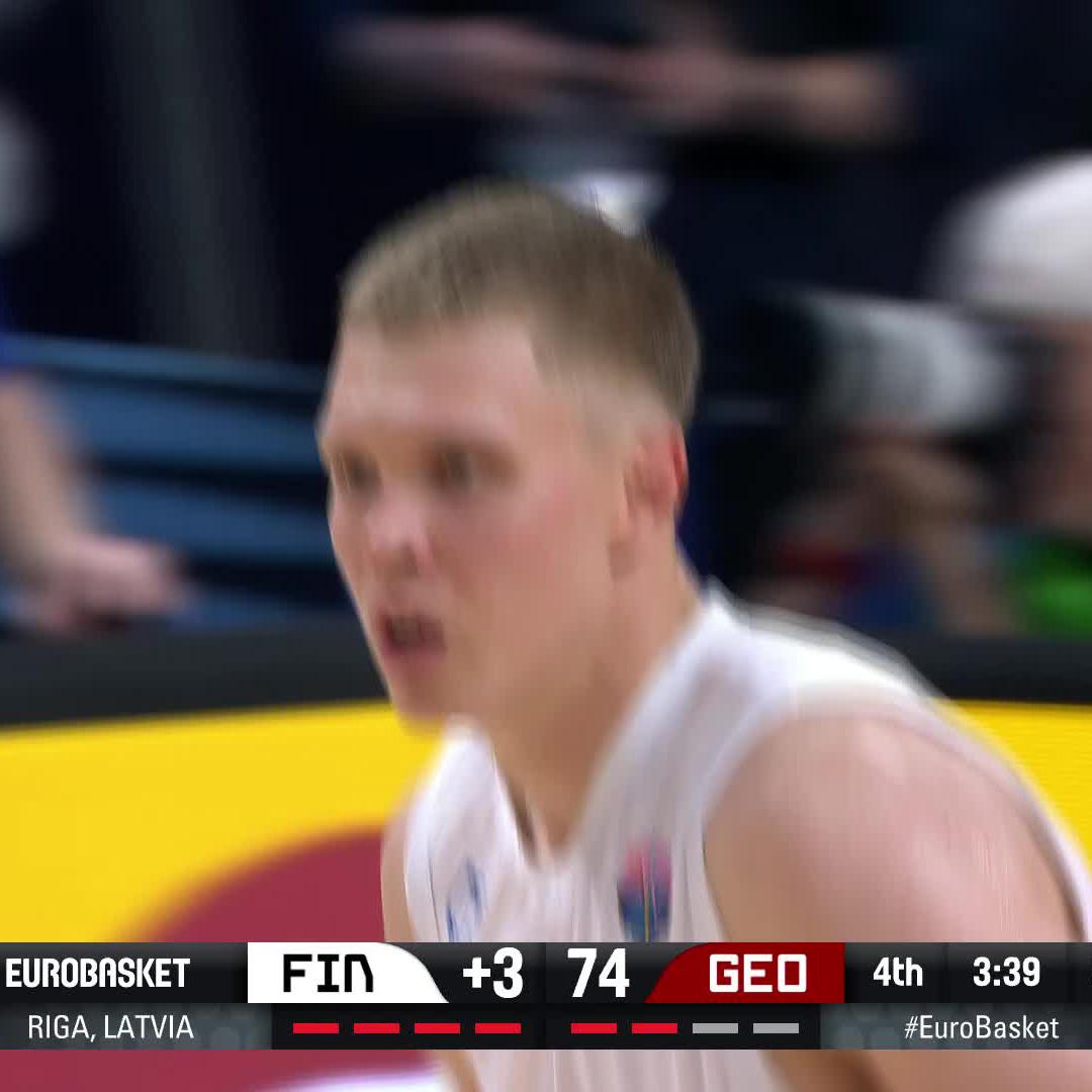 CLUTCH VALTONEN DOES IT AGAIN 🇫🇮😱 Elias Valtonen has made six shots from 3P range in this EuroBasket, with four of those being scored in the 4th quarter 🔥 #EuroBasket