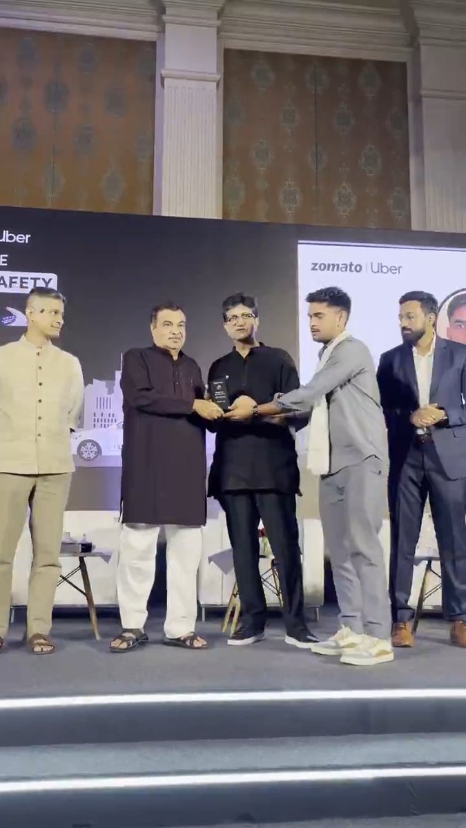 📍𝑵𝒆𝒘 𝑫𝒆𝒍𝒉𝒊 Road safety program organised by Eternal (Zomato) &amp; Uber