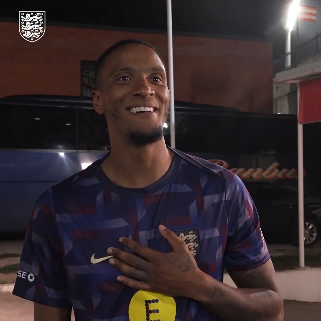 A dream come true 💫 Well played, Ezri Konsa! 👏
