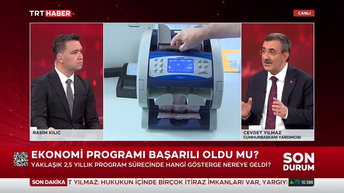 "Orta Vadeli Program başarıyla yoluna devam ediyor" Cumhurbaşkanı Yardımcısı Cevdet Yılmaz: 📌"Türkiye'nin dış finansman ihtiyacı ciddi anlamda azaldı." 📌"Milli gelir arttı, istihdamda beklediğimizin üstünde bir iyileşme oldu." 📌"Enflasyon düşüyor, düşmeye de devam edecek"