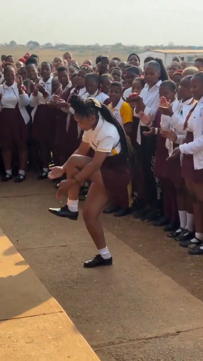 Is it right for students to dress like this?