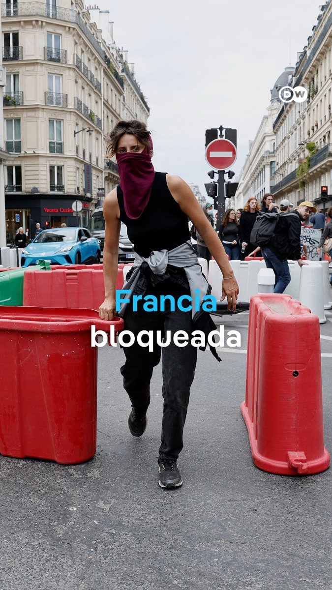 Protestas en toda Francia bajo el lema “Bloqueemos todo”. Los manifestantes protestan por la pérdida de poder adquisitivo y temen nuevos recortes, mientras el Gobierno despliega 80.000 policías en las calles. #DWNoticias / ajr