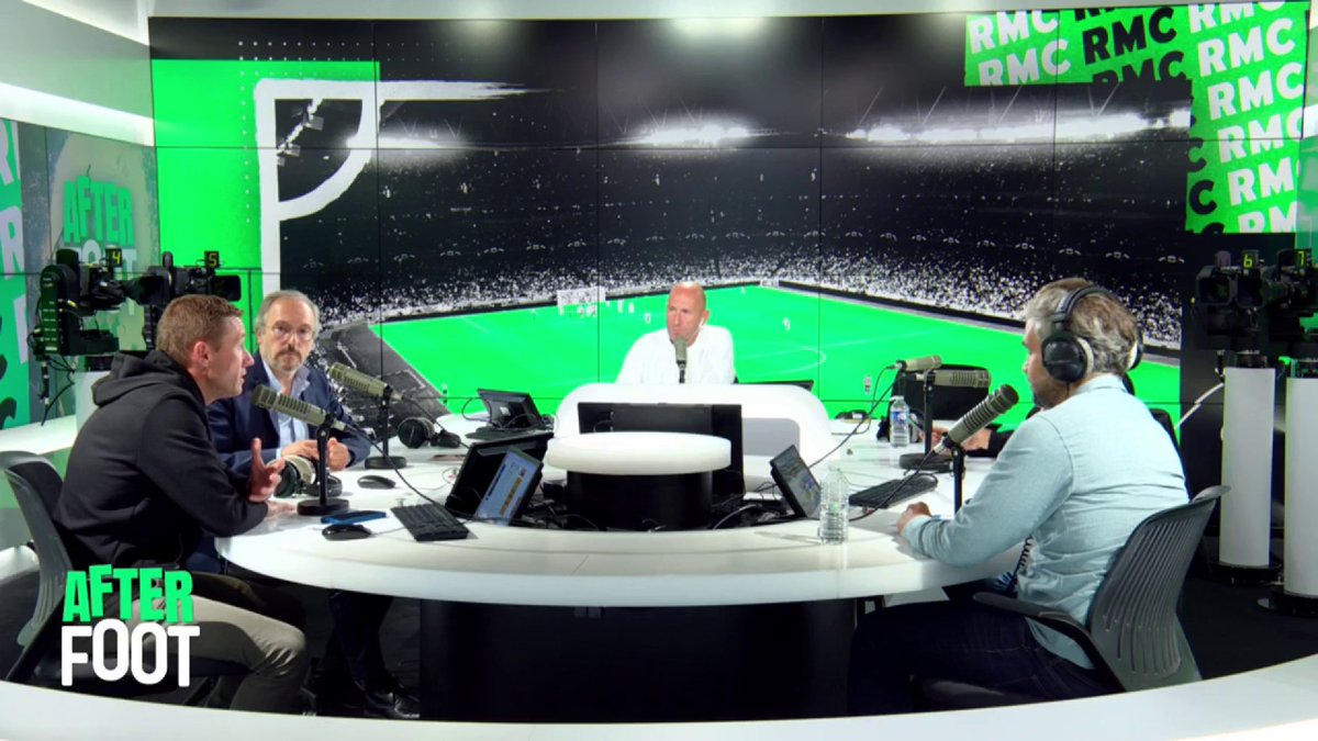 🧤🇫🇷 Florent Gautreau après l'annonce de la retraite de Mandanda : "Pour moi, c'est un gardien emblématique de l'OM et de la Ligue 1. Mais je pense qu'il a eu la fin de carrière qu'il mérite. Il n'a pas forcément fait tous les efforts pour rester compétitif jusqu'à 40 ans."
