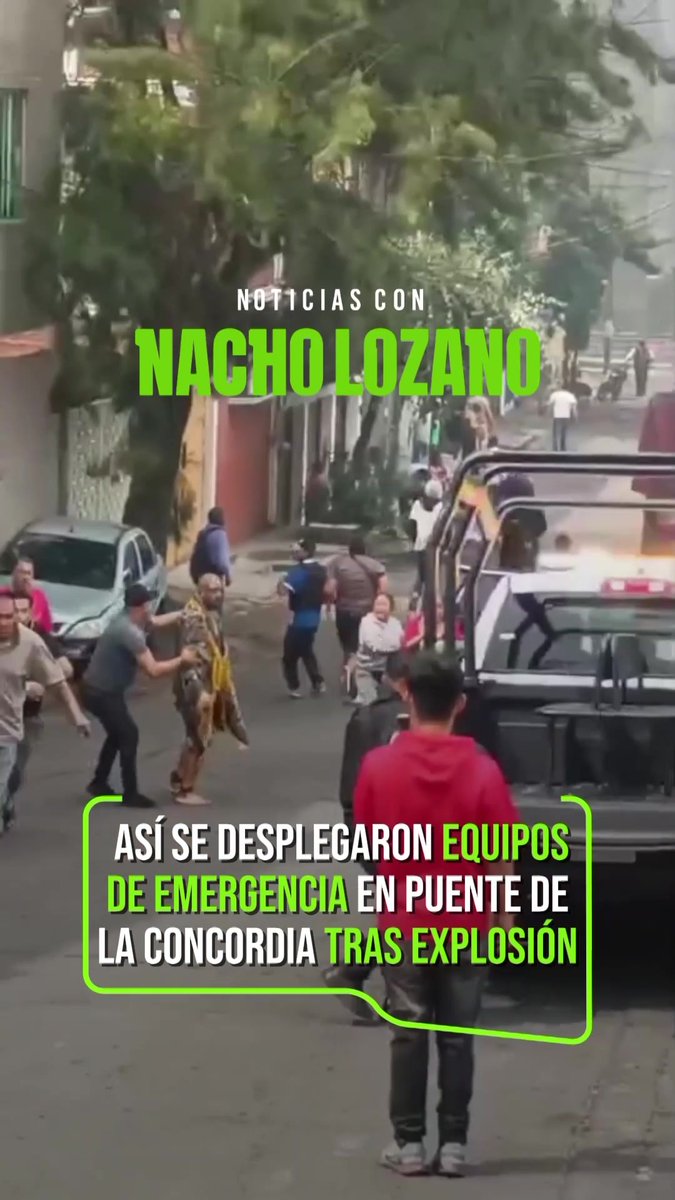 ¡Heróico! Así se desplegaron los equipos de emergencia en la zona de la #explosión de la pipa en el Puente de la Concordia, en #Iztapalapa, #CDMX. Los saldos reportados hasta el momento son 3 muertos, 70 heridos y 28 vehículos calcinados.
