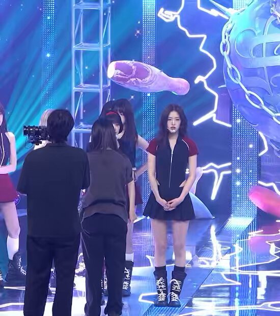 이것좀봐 싱기하지 하는거 나왔네ㅋㅋㅋㅋㅋㅋ마지막에 뒤로가봐~알겠어요~하는거까지 너무귀여워