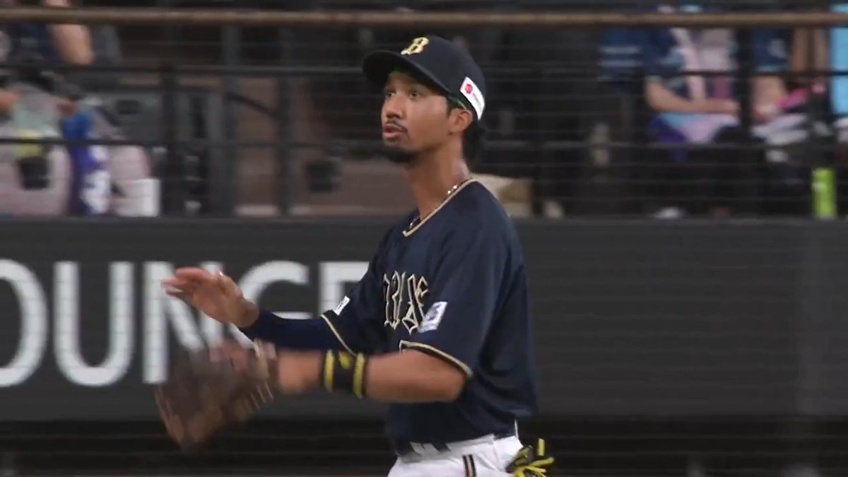 バックハンドからのノーバウンド送球で一撃💥 オリックス 宗佑磨 選手のファインプレー！✨ 👇ライブ配信はこちら
