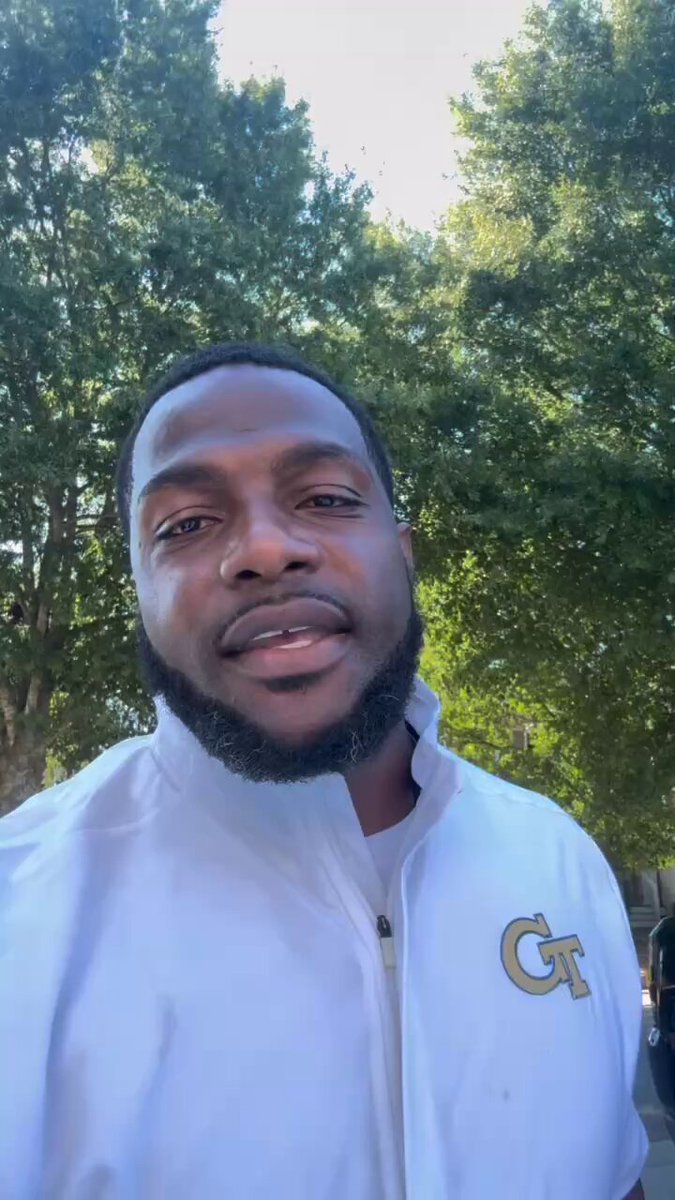 GT Hall of Fame QB Joshua Nesbitt Sr wants you on The Flats this Saturday wearing WHITE! 🎟️ #StingEm 🐝
