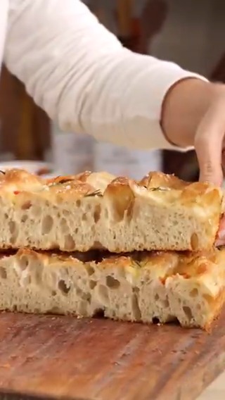 Para practicar el finde largo... Focaccia sin amasar y con Fermentación lenta 🙌🏼 Receta: