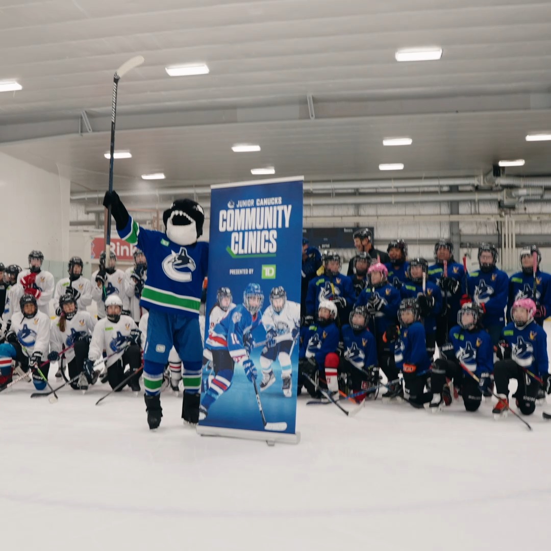 “For the girls, it means the community is behind them.” #Canucks alumni Chris Higgins alongside the Junior Canucks crew helped run hockey sessions at the 2nd Annual Indigenous Female Hockey Jamboree!