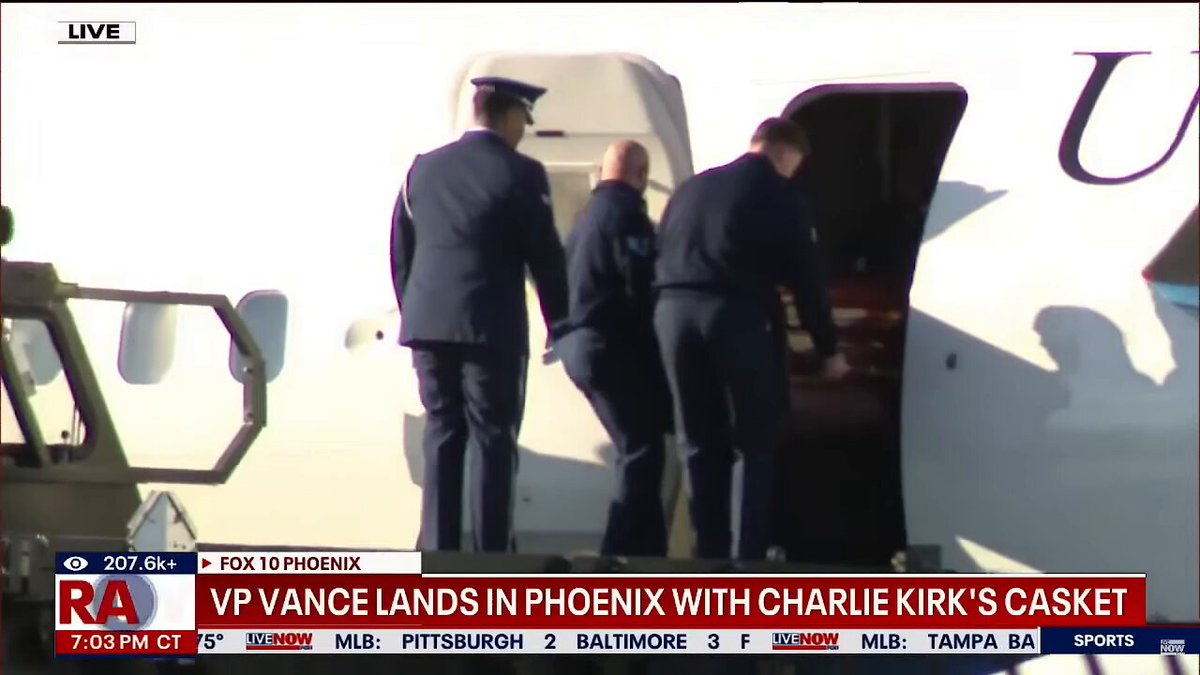 🚨 BREAKING: Charlie Kirk was just carried off Air Force Two in Phoenix, Arizona, after being transported with JD Vance and his wife, Erika. This is an absolutely surreal sight. Charlie, America will never forget you. We won't let it happen. You're the GOAT. 🇺🇸🙏