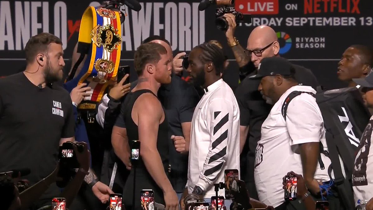 Canelo and Terence Crawford face off at the press conference 👀 #CaneloCrawford