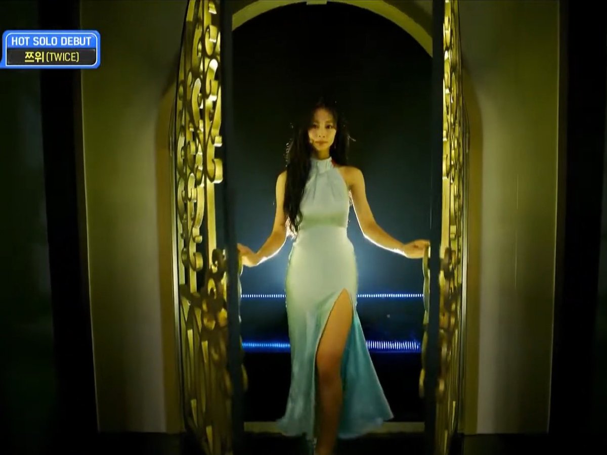 wait so it’s been 1 year since sana allegedly cheered the loudest for tzuyu’s entrance