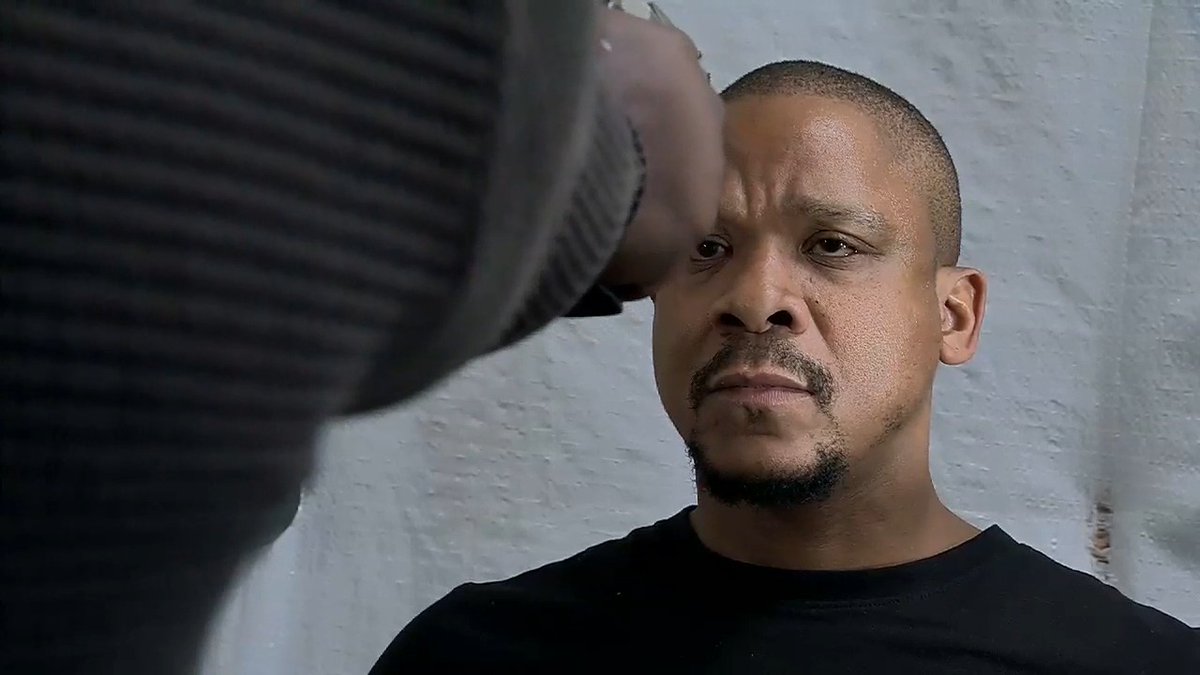 Spoiler Alert: This could be the end of Mthunzi Mayiza! 🙆🏽♀️ Mdala is not a man to mess with sana. Uzophila njani uDambisa ngaphandle konyana wakhe? 💔 #etvScandal