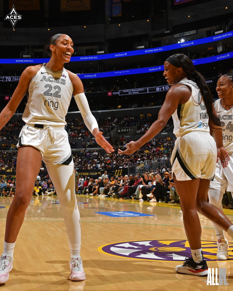 16 of them thangs! ✅ Wilson: 23 PTS / 19 REB / 4 AST / 2 STL / 4 BLK / 3 3PM / 53% FG Loyd: 21 PTS / 3 REB / 7 3PM / 41% FG Young: 17 PTS / 5 REB / 12 AST / 5 3PM / 55% FG Gray: 15 PTS / 6 REB / 10 AST / 7 STL / 3 3PM / 60% FG Smith: 10 PTS / 63% FG #ALLINLV