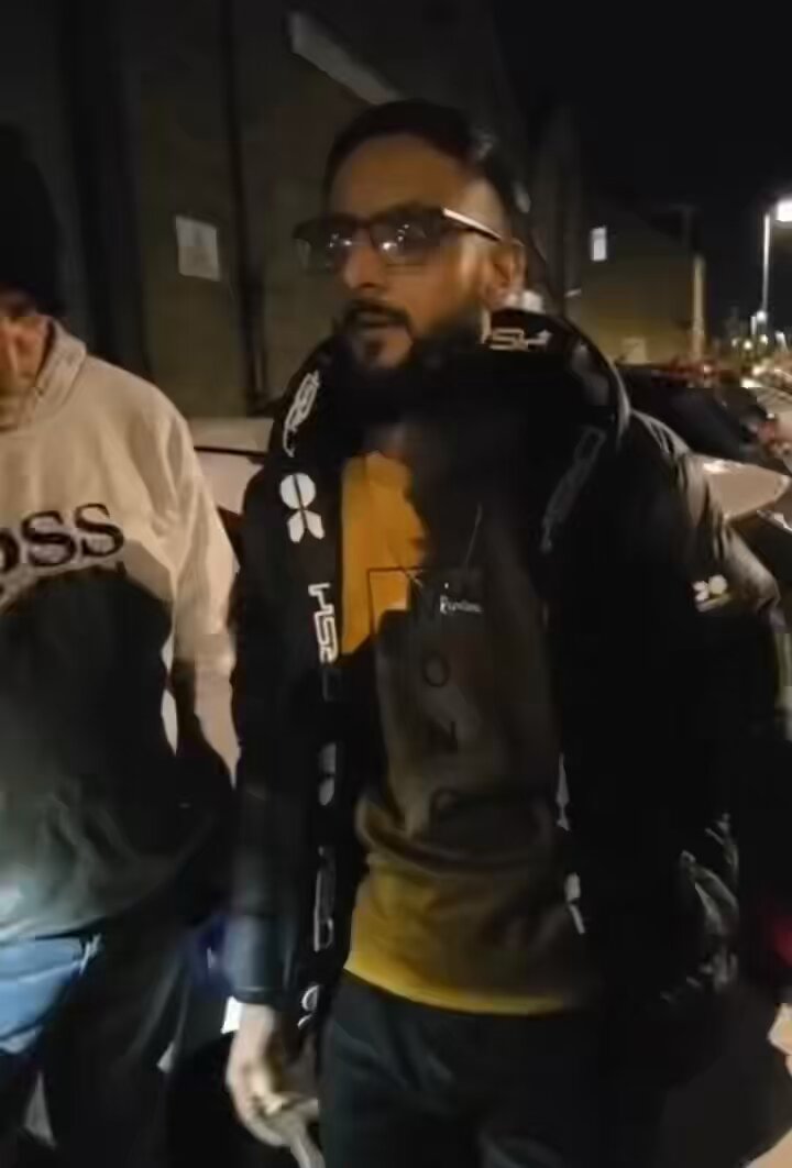 🇬🇧 UK : Bradford - Another Pakistani Muslim Migrant Stung By Pred Hunters in Bradford. 🇵🇰 Illegal Migrants Rizwan attempted to r*pe 14-year-old British girls. When Caught by the patriots he says, I’m new here; I didn’t know it’s illegal. What punishment does Rizwan deserve?