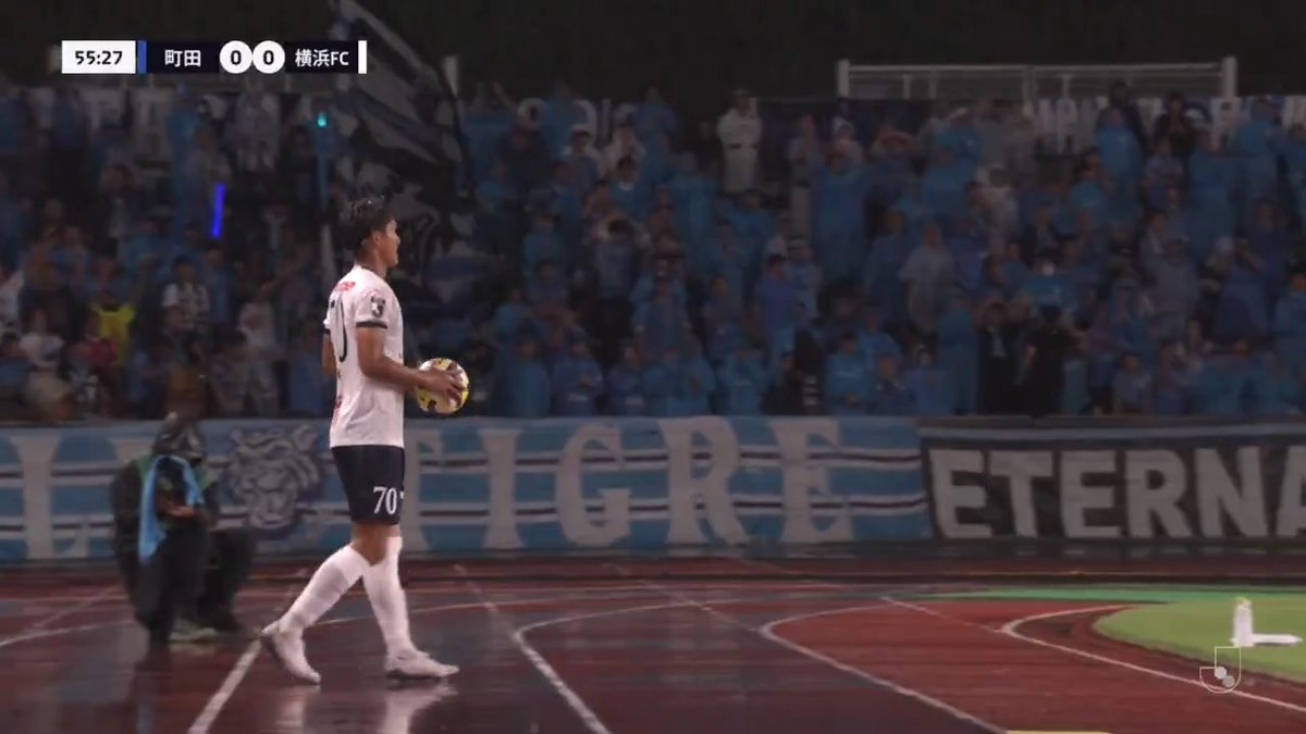 Jリーグ初出場・細井響(新潟医療福祉大在学中)がロングスローでアシスト!👏 🎦 ゴール動画 🏆 明治安田J1リーグ 第29節 🆚 町田vs横浜FC 🔢 0-1 ⌚️ 56分 ⚽️ 伊藤 槙人(横浜FC) #Jリーグ