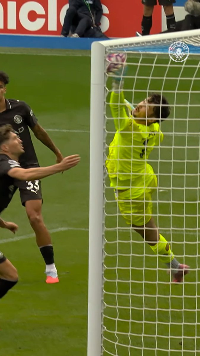 August Premier League Save of the Month 💪🧤 What a stop, Traff 🩵