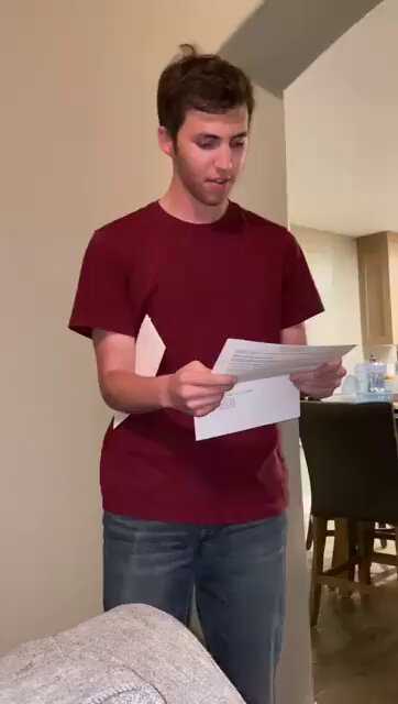 Detenido como el presunto asesino de Charlie Kirk "Tyler Robinson" un joven de Utah de 22 años que ha confesado el crimen a su padre, comisario de policía y un sacerdote que lo han entregado al FBI...