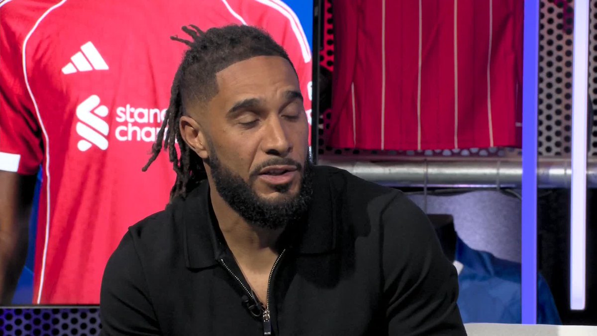 "He's different to the modern-day striker" Ashley Williams on why Alexander Isak is so difficult to play against 🌟