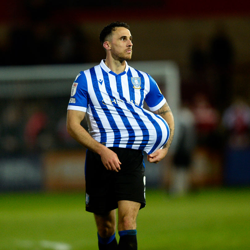 After nearly 600 career appearances and 222 goals, Lee Gregory has announced his retirement… One of his best moments was when he scored two in less than a minute to wrap up his hat-trick against Fleetwood Town. An EFL legend 🫡