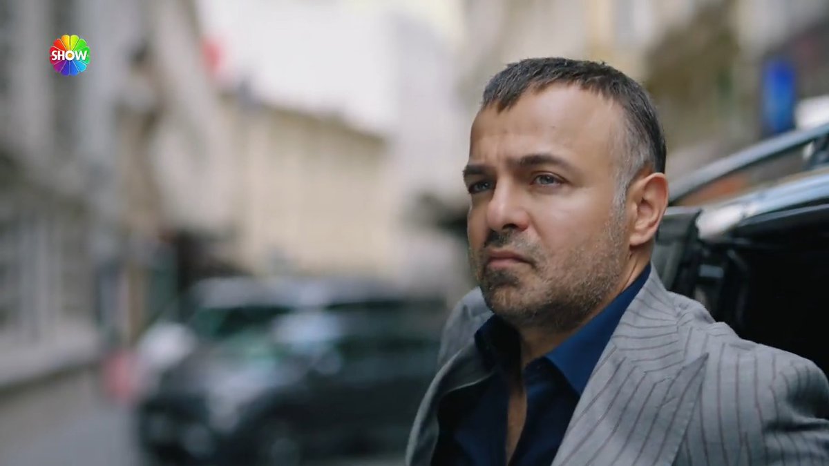 Erkan Avcı farkı... İyi oyuncuyu izlemenin keyfi bir başka... #KızılcıkŞerbeti...