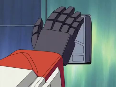 starscream is so cute...