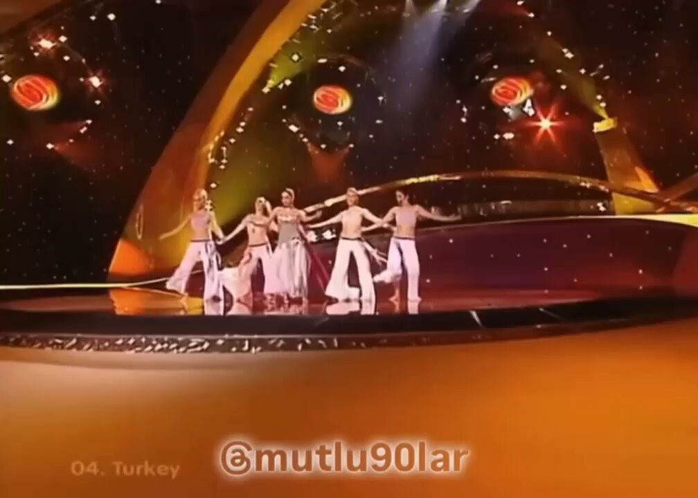 Riga'yı severiz. Sertap Erener ile Eurovision şampiyonluğumuz var. Ülkece beraber sevindiğimiz son olay olabilir. Darısı #12DevAdam'ın başına. 🇹🇷