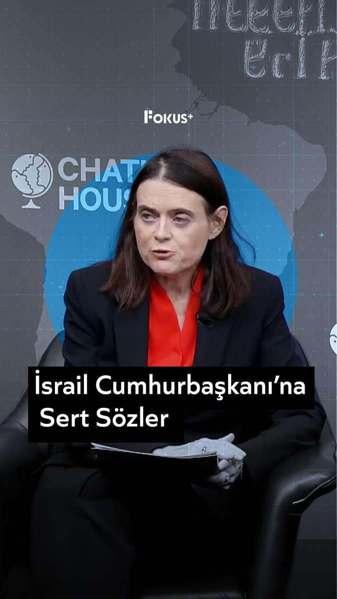 ➕“Ordusunun çocukları aç bıraktığı, ülkeleri bombaladığı ve dünyanın dört bir yanından kınandığı bir başkan.” ▪️Londra’daki (Kraliyet Uluslararası İlişkiler Enstitüsü) Chatham House’un CEO’su Bronwen Maddox, İsrail Cumhurbaşkanı İshak Herzog’u bu sözlerle tanıttı. ▪️Herzog’un yüzündeki rahatsızlık ifadelere açıkça yansıdı.