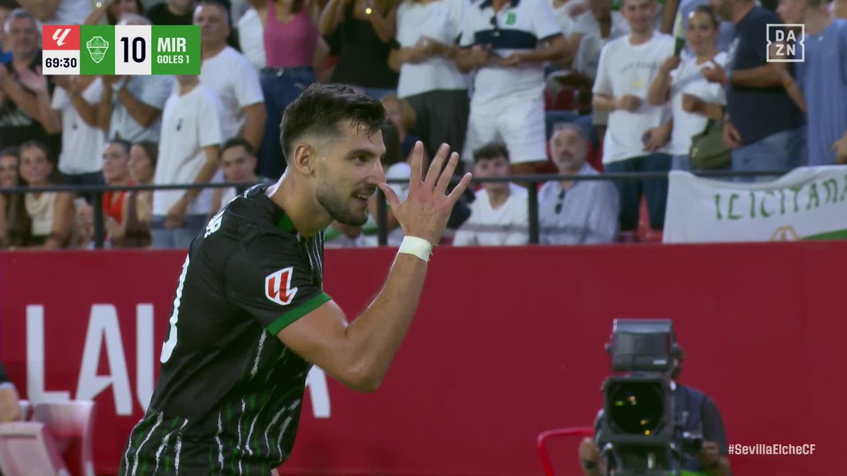 La celebración de Rafa Mir ante su exequipo en el Sánchez-Pizjuán #LALIGAenDAZN ⚽️