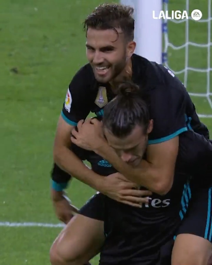 De Isco para Bale en Anoeta.. Pim pam... Dos tipos señalados, dos tipos que dieron gloria al Real Madrid CF.