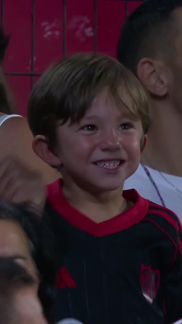 ❤️ La reacción de 'Peque'. 👀 La reacción del 'peque'. #LALIGAHighlights | #LALIGAEASPORTS