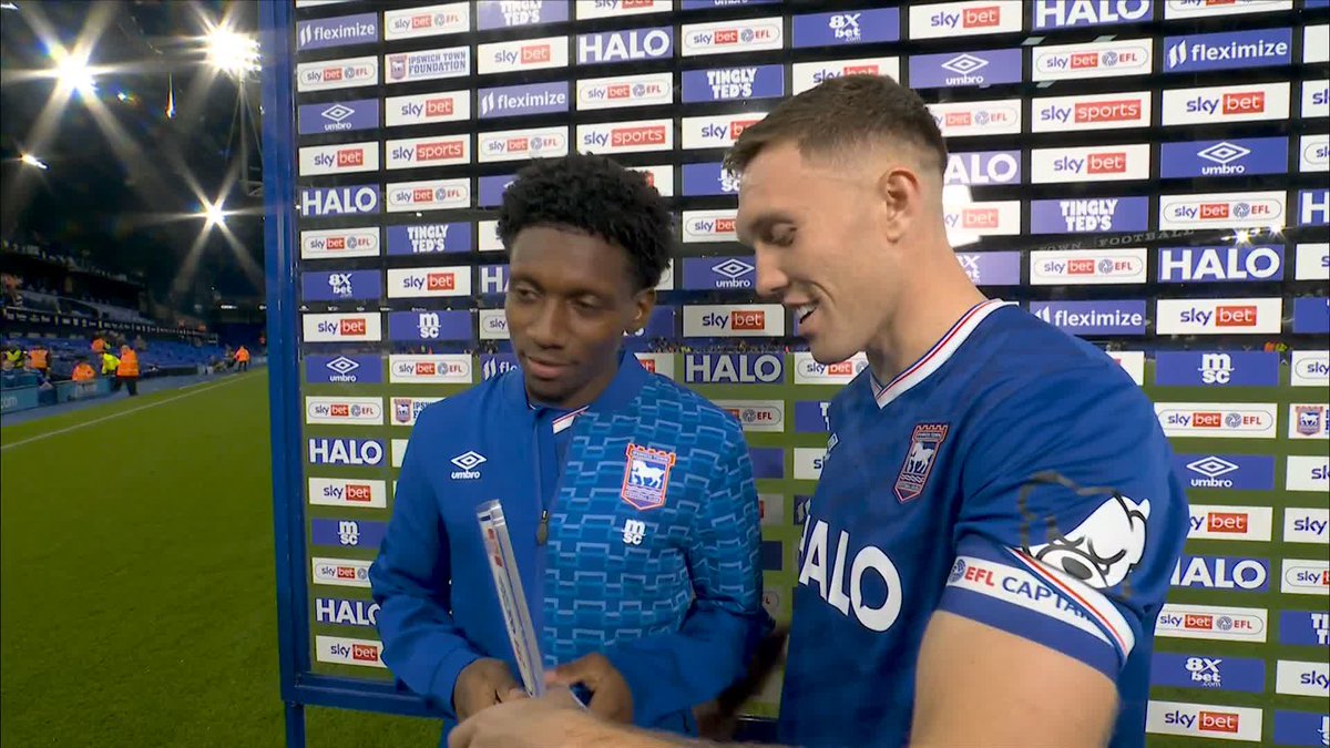 The thoughts of Jaden and Dara immediately after the full-time whistle. 🗣️ Well played, lads! 👏