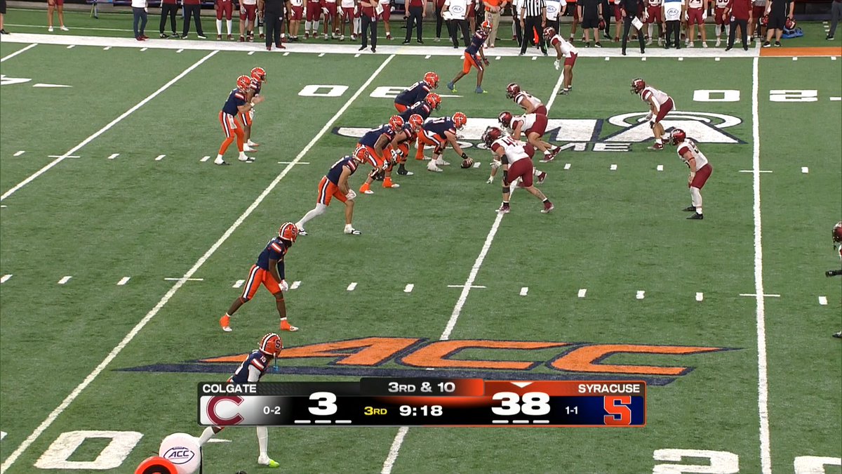 Homegrown 🍊‼️ Syracuse native and CBA alum Darien Williams with his first TD