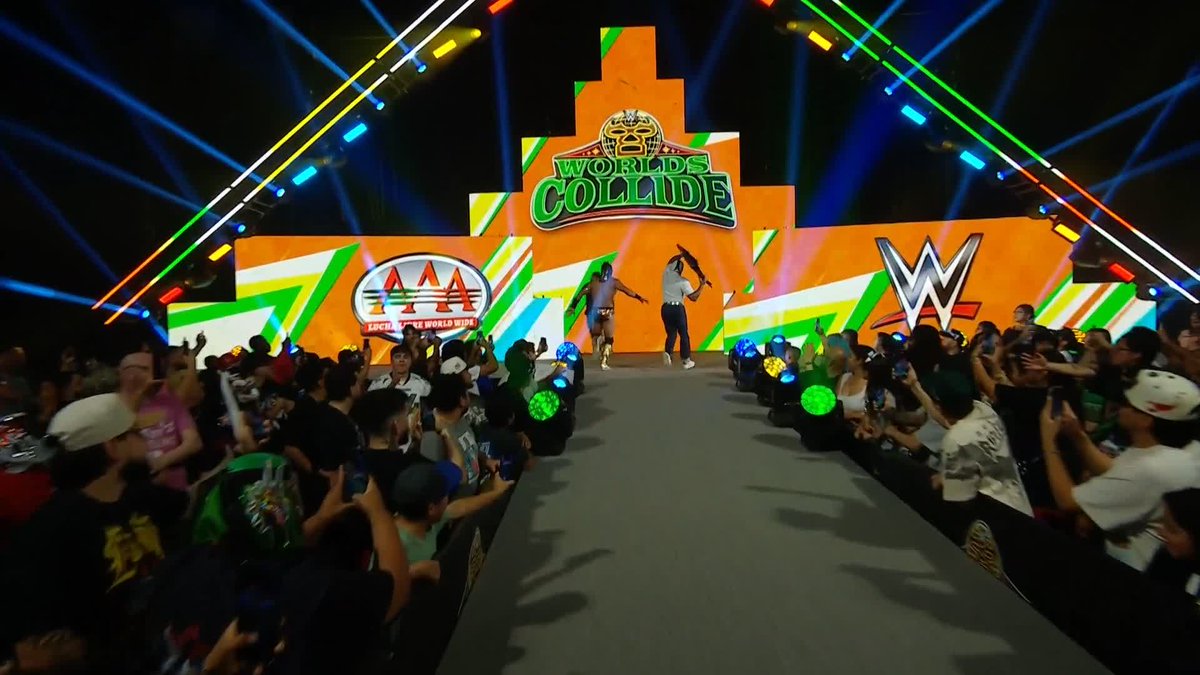 .♛Rey Mysterio❔ is here and he's got a steel chair! 🙌 WATCH HERE:
